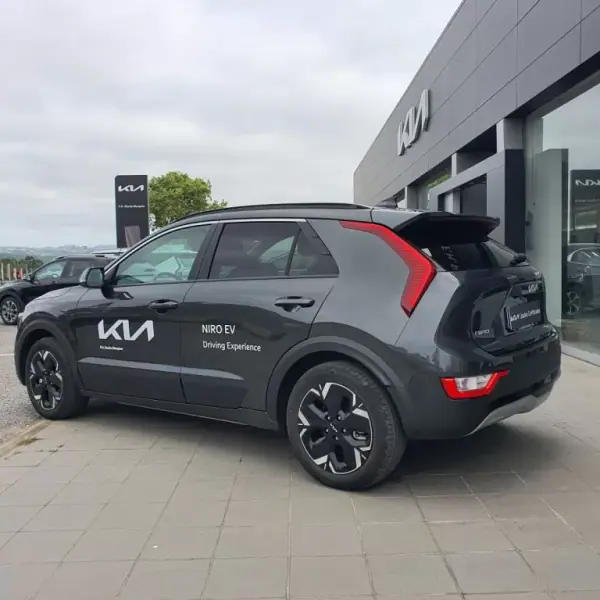 Kia e-Niro 2023 - 34990 EUR, 23490 km - AUTO.MOTO.pt - 23490km - foto 5 de 34