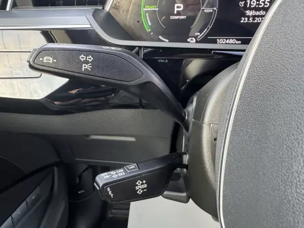 Audi e-tron Sportback 2020 - 28900 EUR, 102000 km - AUTO.MOTO.pt - 102000km - foto 42 de 54