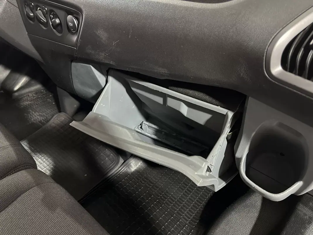 Ford 2014 - 14800 EUR, 166748 km - AUTO.MOTO.pt - 166748km - foto 12 de 18