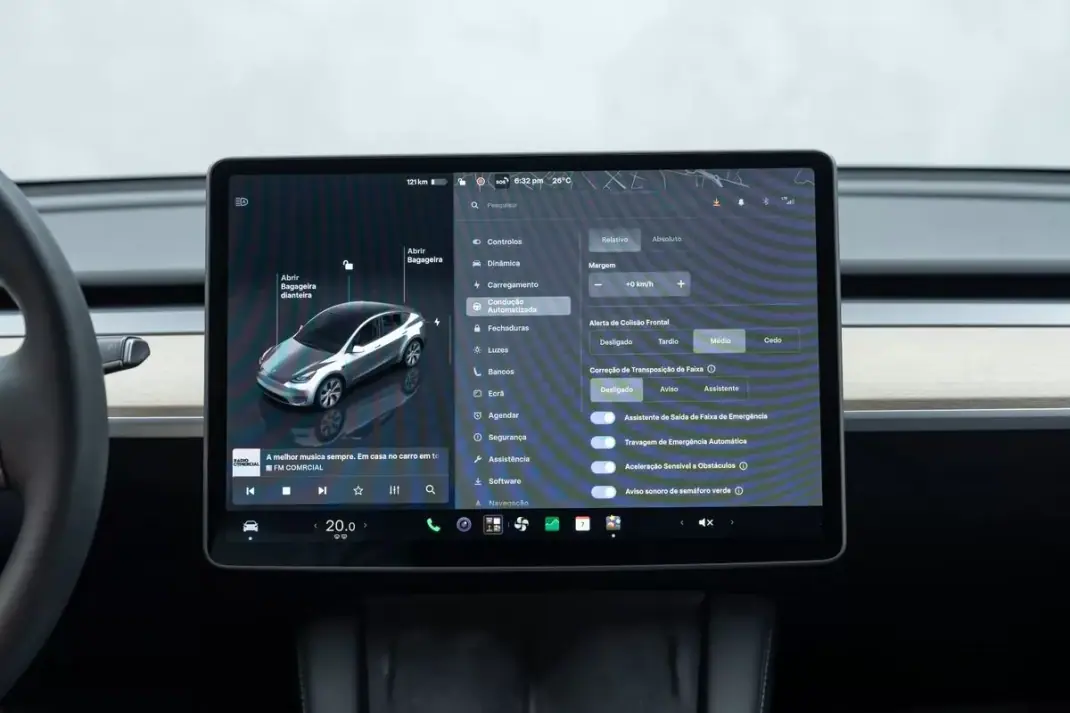 Tesla Model Y 2023 - 35950 EUR, 57000 km - 57000km - foto 34 de 49