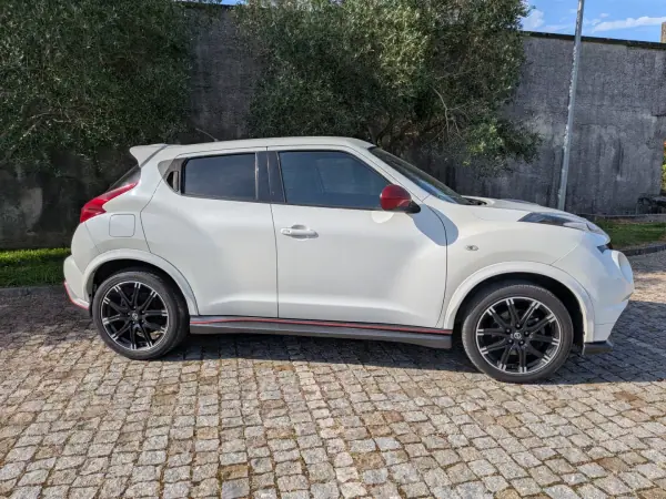 Nissan Juke 2014 - 16500 EUR, 115000 km - AUTO.MOTO.pt - 115000km - foto 4 de 17