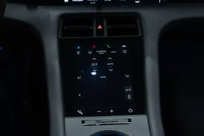 Porsche Taycan 2024 - 84950 EUR, 8000 km - AUTO.MOTO.pt - 8000km - foto 54 de 58