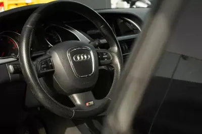 Audi A5 Sportback 2009 - 11900 EUR, 270425 km - AUTO.MOTO.pt - 270425km - foto 11 de 25