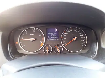 Renault Laguna Break 2012 - 8000 EUR, 186055 km - AUTO.MOTO.pt - 186055km - foto 11 de 26