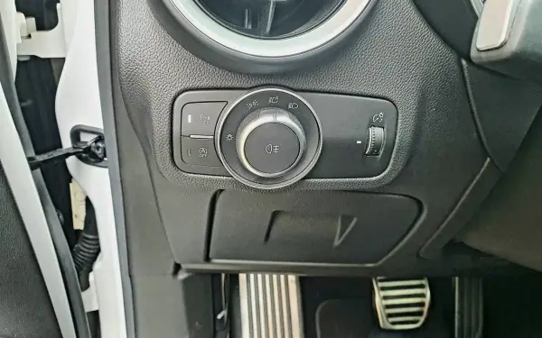 Alfa Romeo Stelvio 2020 - 29980 EUR, 47900 km - AUTO.MOTO.pt - 47900km - foto 15 de 28