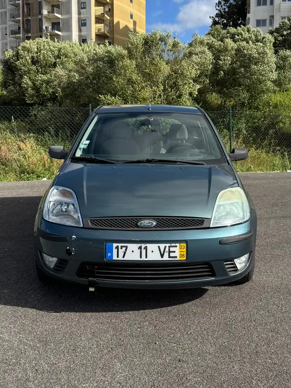 Ford Fiesta FIESTA 1.4 TDCI AMBIENTE [ 68cv 5p] 2003 Diesel