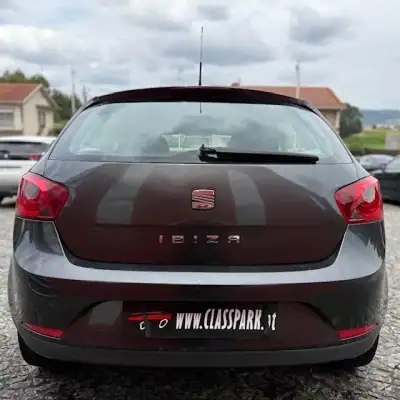 SEAT Ibiza 2011 - 7500 EUR, 210000 km - AUTO.MOTO.pt - 210000km - foto 17 de 20