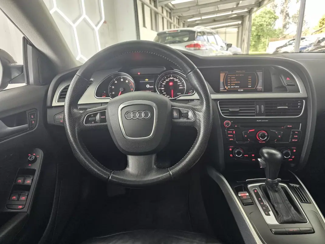 Audi A5 Sportback 2011 - 17500 EUR, 123569 km - AUTO.MOTO.pt - 123569km - foto 20 de 29