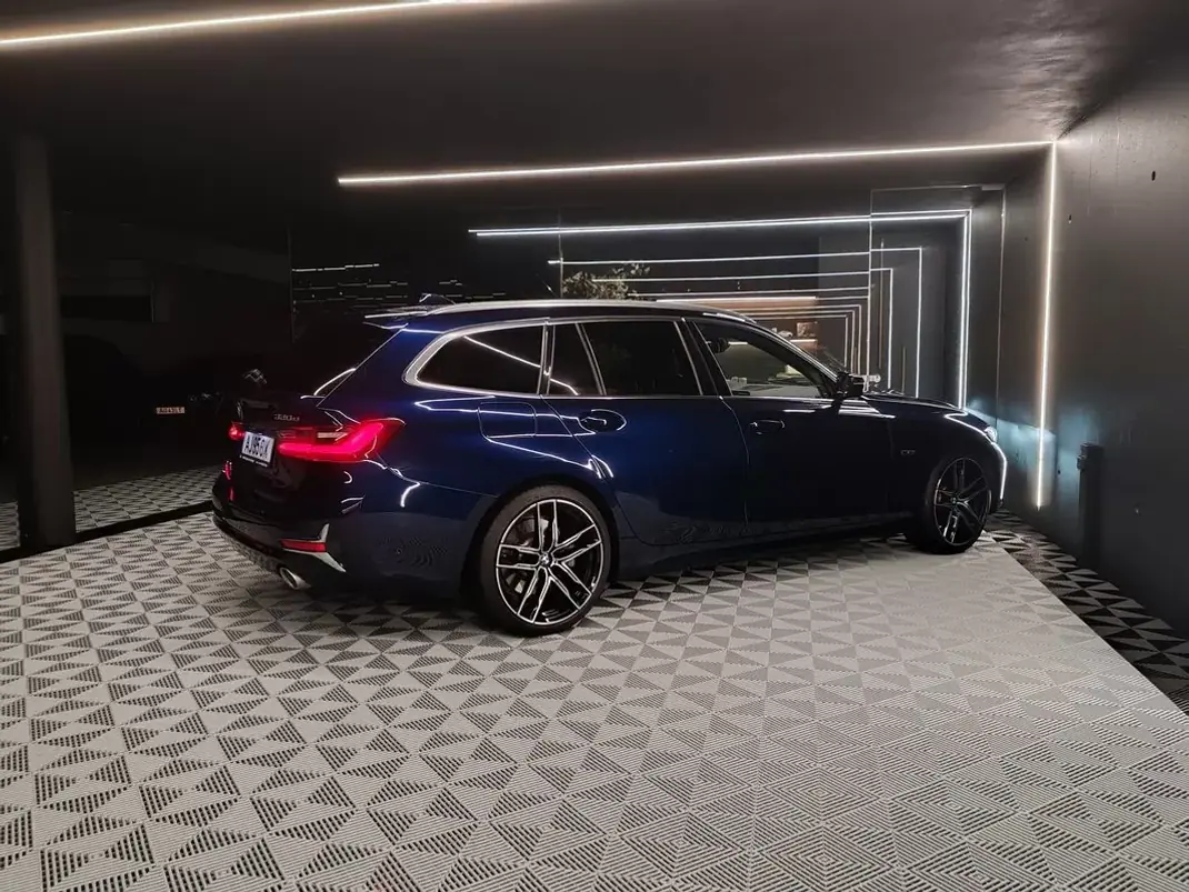 BMW 320 2021 - 28750 EUR, 112168 km - AUTO.MOTO.pt - 112168km - foto 4 de 29