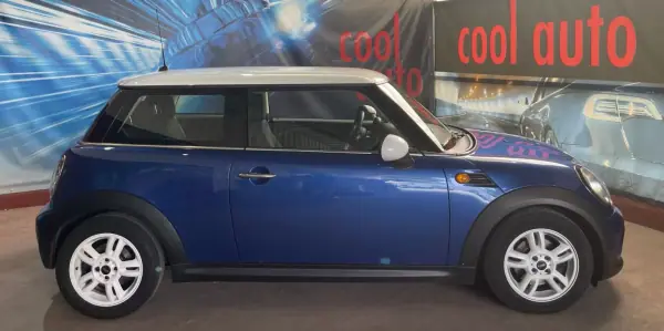 MINI One 2011 - 8500 EUR, 230000 km - AUTO.MOTO.pt - 230000km - foto 4 de 35