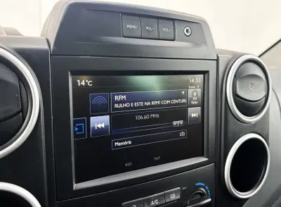 Peugeot Partner 2018 - 14900 EUR, 140000 km - AUTO.MOTO.pt - 140000km - foto 29 de 37