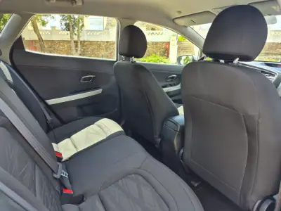 Kia Ceed 2017 - 13250 EUR, 92215 km - AUTO.MOTO.pt - 92215km - foto 17 de 23