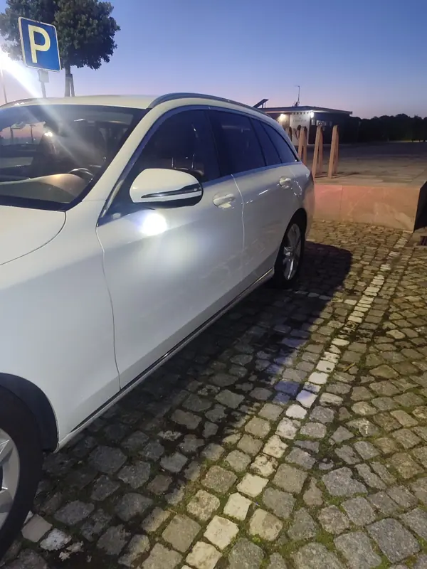 Mercedes-Benz C 220 2019 — foto 3 de 15