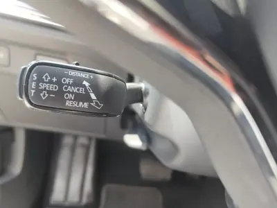 Skoda Enyaq 2021 - 29990 EUR, 74895 km - AUTO.MOTO.pt - 74895km - foto 10 de 23