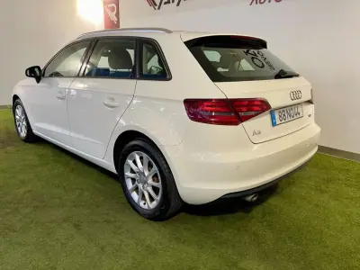 Audi A3 Sportback 2013 - 12500 EUR, 175000 km - AUTO.MOTO.pt - 175000km - foto 10 de 25