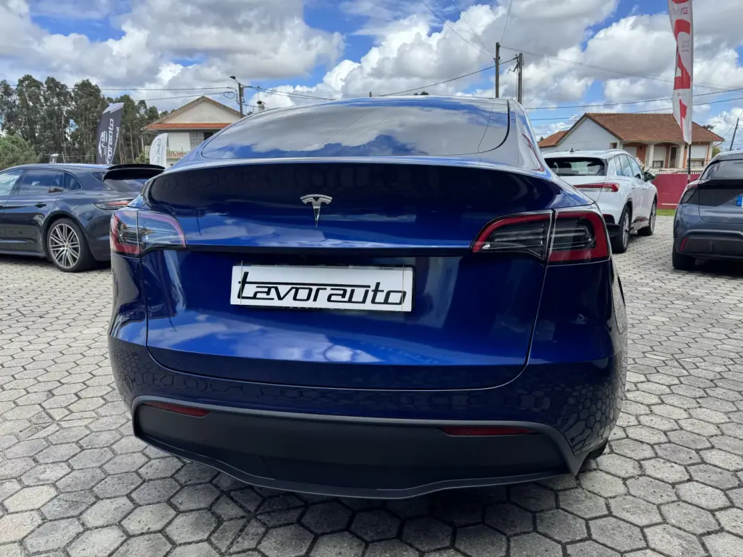 Tesla Model Y 2024 - 34500 EUR, 38000 km - 38000km - foto 8 de 25