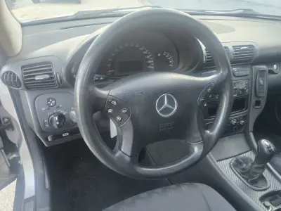 Mercedes-Benz C 220 2001 - 2750 EUR, 350000 km - 350000km - foto 10 de 16
