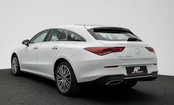 Mercedes-Benz CLA 250 2023 - 32000 EUR, 128000 km - AUTO.MOTO.pt - 128000km - foto 6 de 19