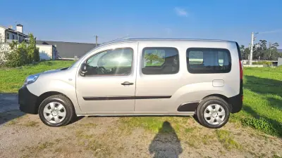 Renault 2019 - 19900 EUR, 100835 km - AUTO.MOTO.pt - 100835km - foto 9 de 28