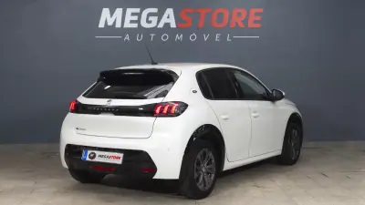Peugeot e-208 2021 - 16350 EUR, 46000 km - AUTO.MOTO.pt - 46000km - foto 7 de 32