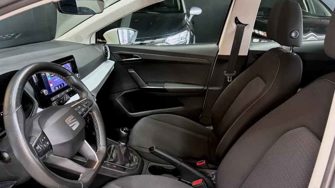 SEAT Ibiza 2023 - 14270 EUR, 50000 km - AUTO.MOTO.pt - 50000km - foto 29 de 38