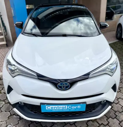 Toyota C-HR 2019 - 23950 EUR, 80000 km - 80000km - foto 4 de 31