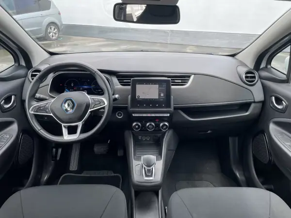 Renault Zoe 2020 - 14800 EUR, 56840 km - AUTO.MOTO.pt - 56840km - foto 28 de 42