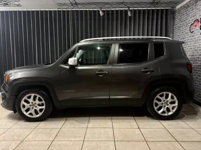 Jeep Renegade 2018 - 18900 EUR, 75000 km - AUTO.MOTO.pt - 75000km - foto 3 de 19