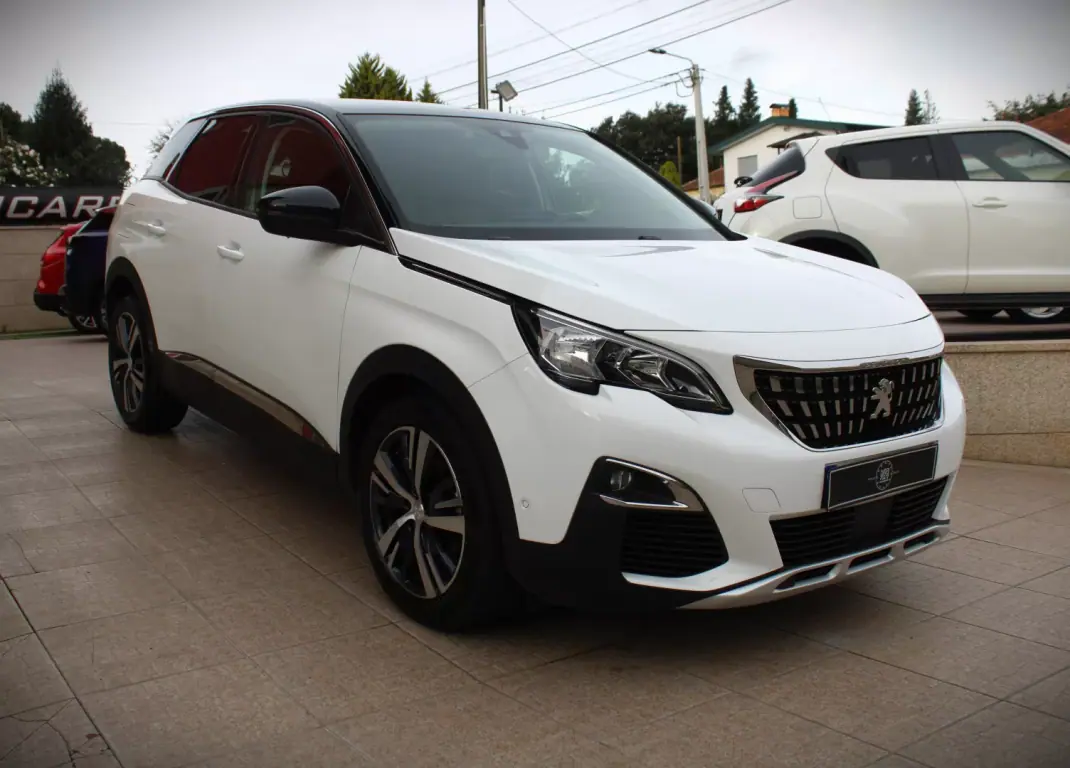 Peugeot 3008 2018 - 16990 EUR, 138000 km - AUTO.MOTO.pt - 138000km - foto 3 de 26