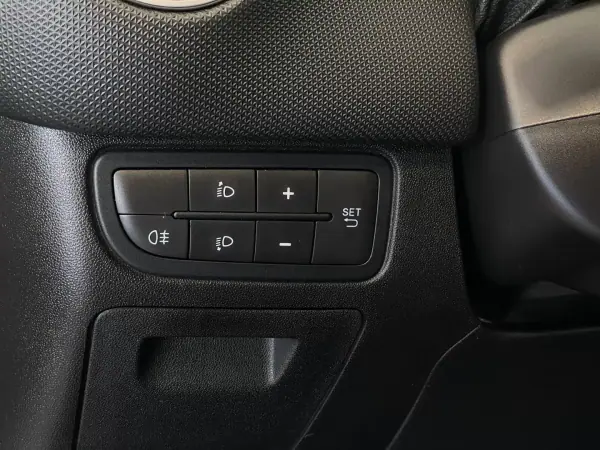 Fiat Punto 2017 - 9250 EUR, 97114 km - AUTO.MOTO.pt - 97114km - foto 7 de 13