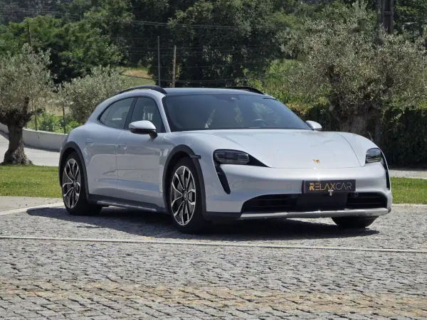 Porsche Taycan Cross Turismo 2021 - 65499 EUR, 59000 km - AUTO.MOTO.pt - 59000km - foto 38 de 40