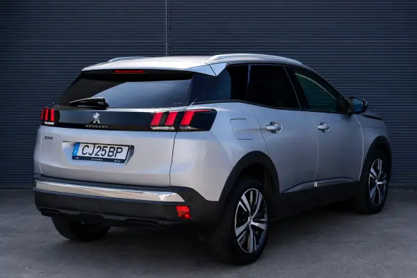 Peugeot 3008 2016 - 16250 EUR, 118234 km - AUTO.MOTO.pt - 118234km - foto 7 de 30