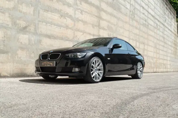 BMW 320 2007 - 12490 EUR, 230000 km - AUTO.MOTO.pt - 230000km - foto 14 de 42