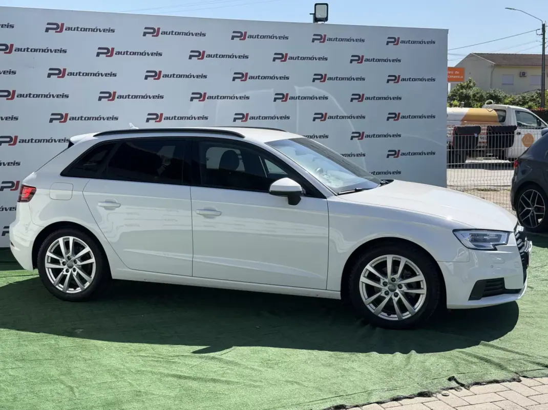 Audi A3 Sportback 2018 - 18500 EUR, 135000 km - AUTO.MOTO.pt - 135000km - foto 5 de 23