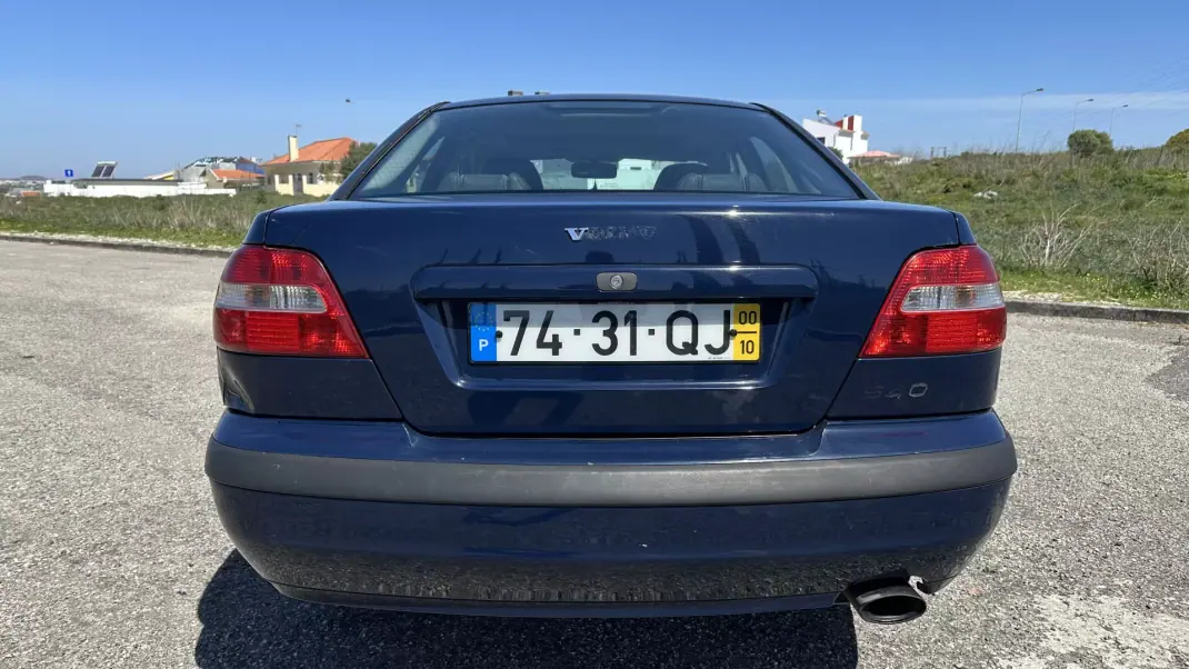 Volvo S40 2000 - 3750 EUR, 400000 km - AUTO.MOTO.pt - 400000km - foto 7 de 13