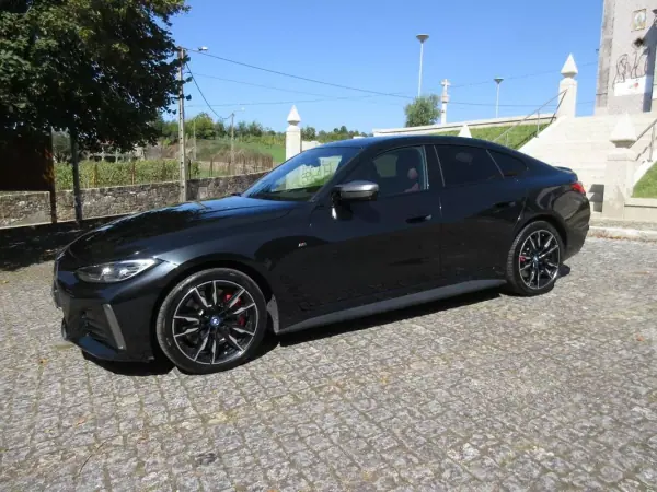 BMW i4 2022 - 49990 EUR, 67000 km - AUTO.MOTO.pt - 67000km - foto 4 de 59