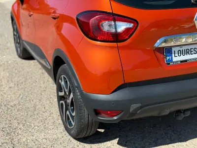 Renault Captur 2016 - 11900 EUR, 102000 km - AUTO.MOTO.pt - 102000km - foto 44 de 50