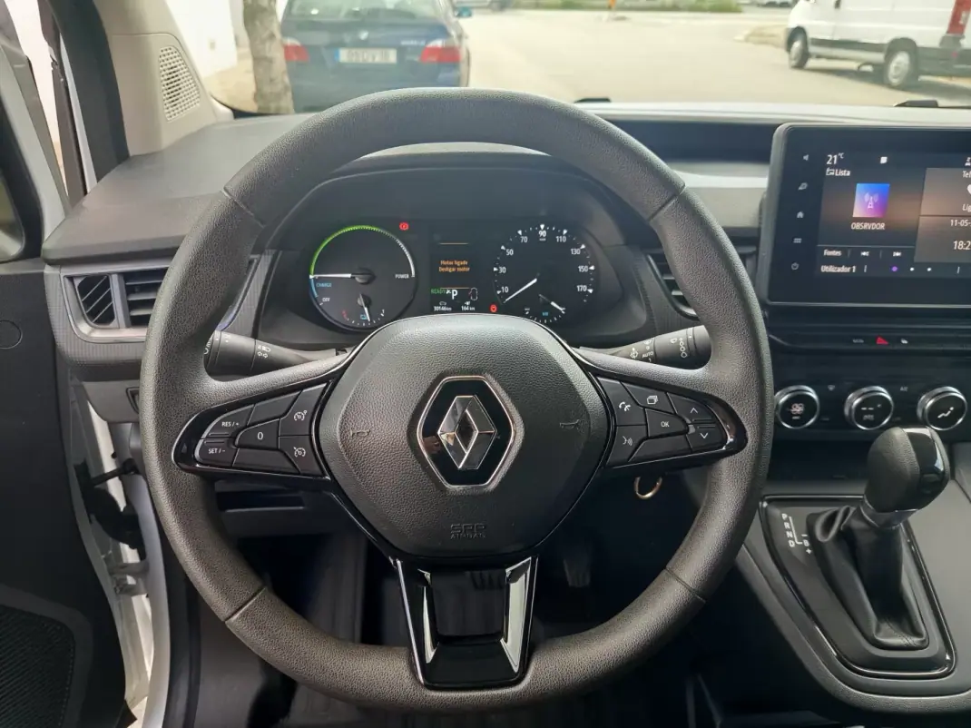Renault Kangoo E-Tech 2022 - 16990 EUR, 30146 km - AUTO.MOTO.pt - 30146km - foto 14 de 16