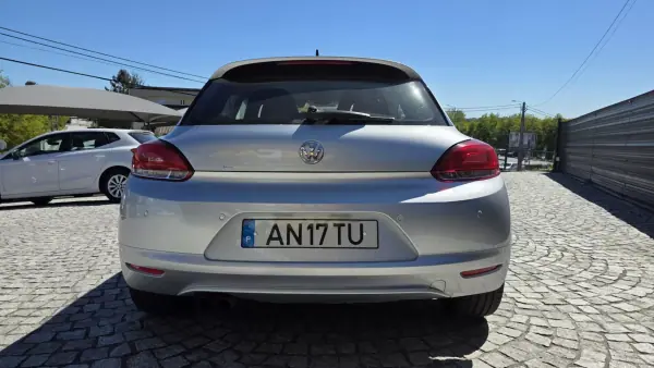 Volkswagen Scirocco 2012 - 13990 EUR, 166000 km - AUTO.MOTO.pt - 166000km - foto 6 de 23