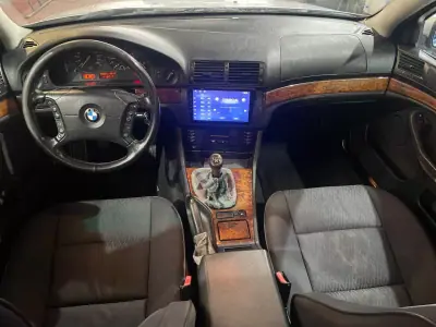 BMW 520 2001 - 3500 EUR, 359000 km - AUTO.MOTO.pt - 359000km - foto 21 de 35
