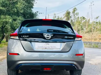 Nissan Leaf 2019 - 14750 EUR, 56425 km - AUTO.MOTO.pt - 56425km - foto 38 de 40