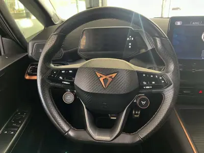 Cupra Born 2023 - 27800 EUR, 83155 km - 83155km - foto 9 de 31