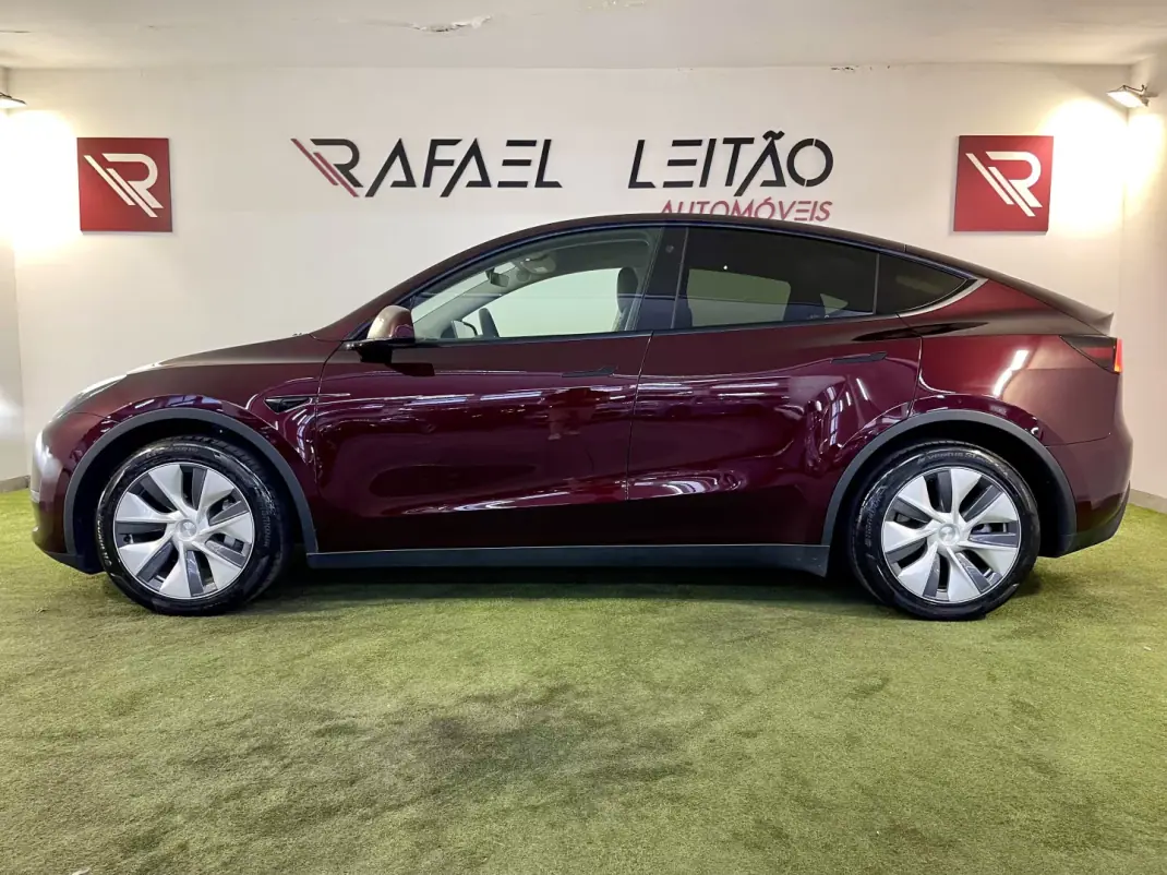 Tesla Model Y 2023 - 38900 EUR, 80000 km - 80000km - foto 6 de 38