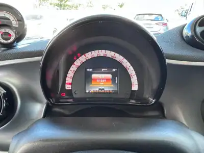 Smart ForFour 2016 - 10990 EUR, 51569 km - AUTO.MOTO.pt - 51569km - foto 8 de 14