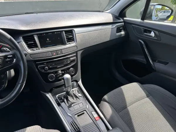 Peugeot 508 SW 2018 - 11900 EUR, 155000 km - AUTO.MOTO.pt - 155000km - foto 39 de 68