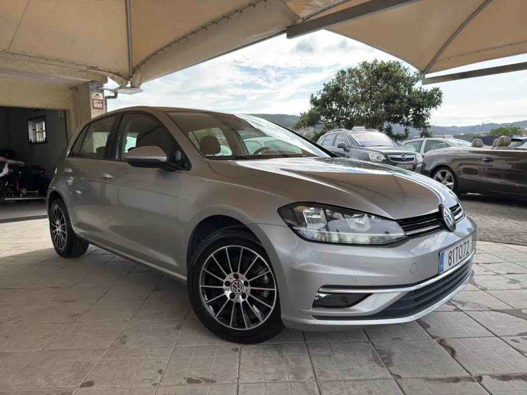 Volkswagen Golf 2017 - 15950 EUR, 151736 km - 151736km - foto 10 de 34