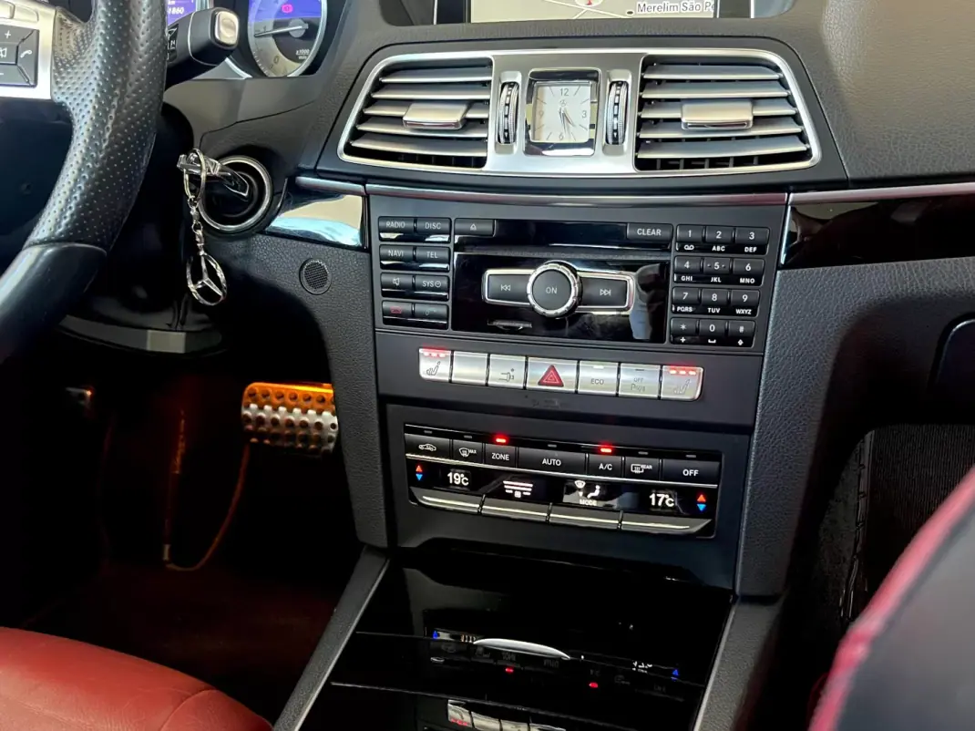 Mercedes-Benz E 220 2015 - 24999 EUR, 161900 km - AUTO.MOTO.pt - 161900km - foto 87 de 135