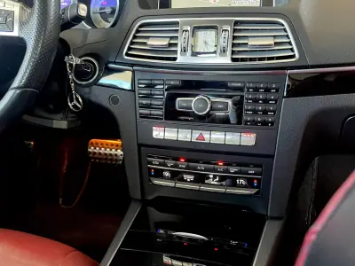 Mercedes-Benz E 220 2015 - 24999 EUR, 161900 km - AUTO.MOTO.pt - 161900km - foto 87 de 135