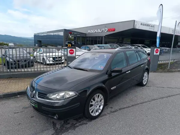Renault Laguna 2007 - 3500 EUR, 230000 km - AUTO.MOTO.pt - 230000km - foto 4 de 23