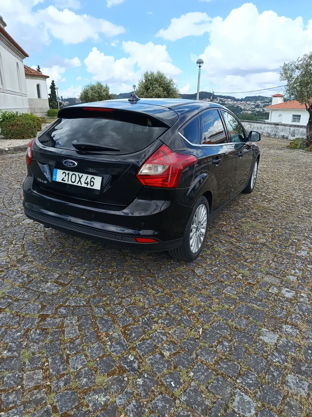 Ford Focus 2014 - 8200 EUR, 203000 km - AUTO.MOTO.pt - 203000km - foto 6 de 10